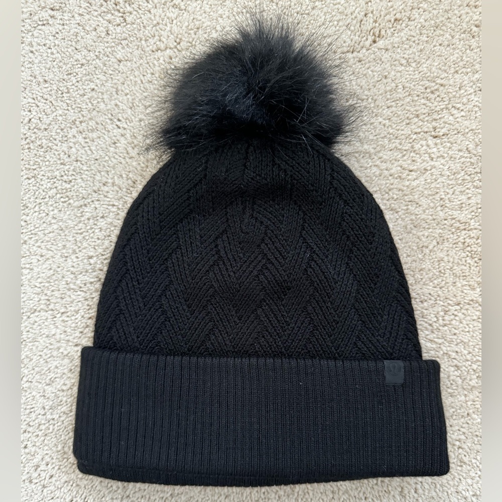 Lululemon Knit Pom Beanie